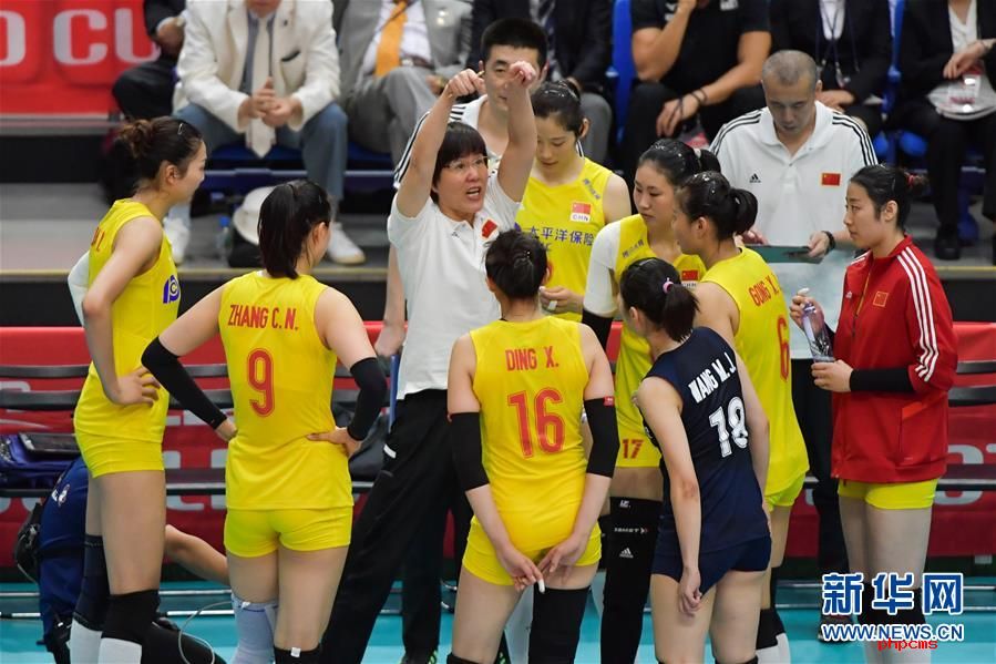 （体育）（4）排球——女排世界杯：中国队胜日本队